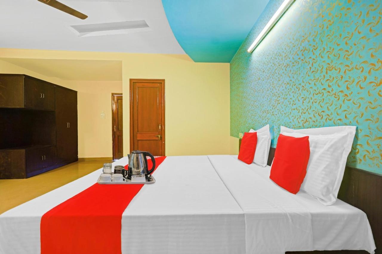 Oyo 87701 Lucky Farm Hotel Shahpur  Bagian luar foto