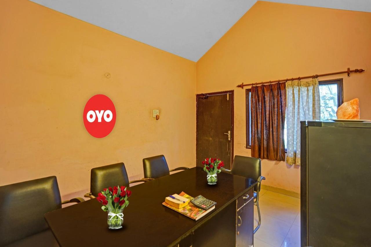 Oyo 87701 Lucky Farm Hotel Shahpur  Bagian luar foto