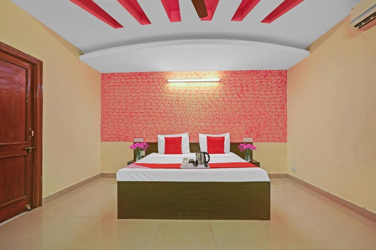 Oyo 87701 Lucky Farm Hotel Shahpur  Bagian luar foto